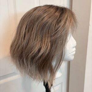 RENE of PARIS Rosanna Mushroom Melange Short Wavy Heat Friendly Wig! Mono part!